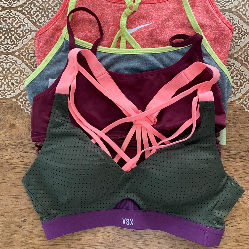 Set of 4 small sport bras